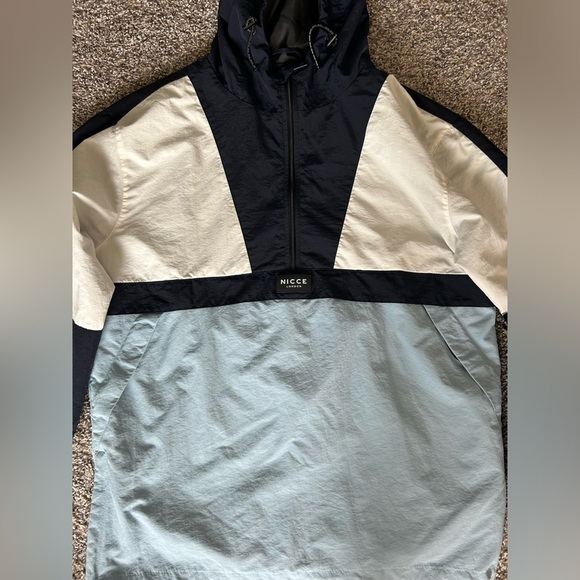 5/$25 Nicce London unisex hooded pullover windbreaker jacket large - Picture 3 of 14